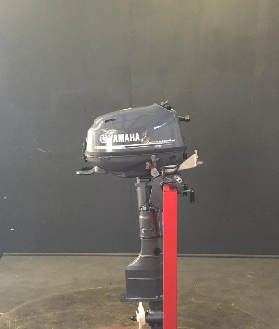 1601-960x1280-244444 Yamaha 6 HP outboard engine - Image 1