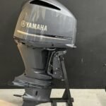 Yamaha F300 DETX outboard engine