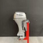 Honda 20 PK Powertilt outboard engine