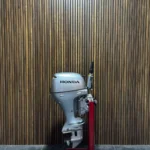 Honda 20 HP "21 outboard engine