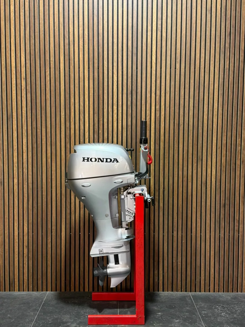 honda-bf15-68131-960x1280 2023 Honda BF15 outboard engine - Image 1