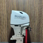 Suzuki 140 HP EFI outboard engine