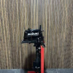 Suzuki 6 HP outboard engine