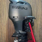 Suzuki DF250 AUNX outboard engine
