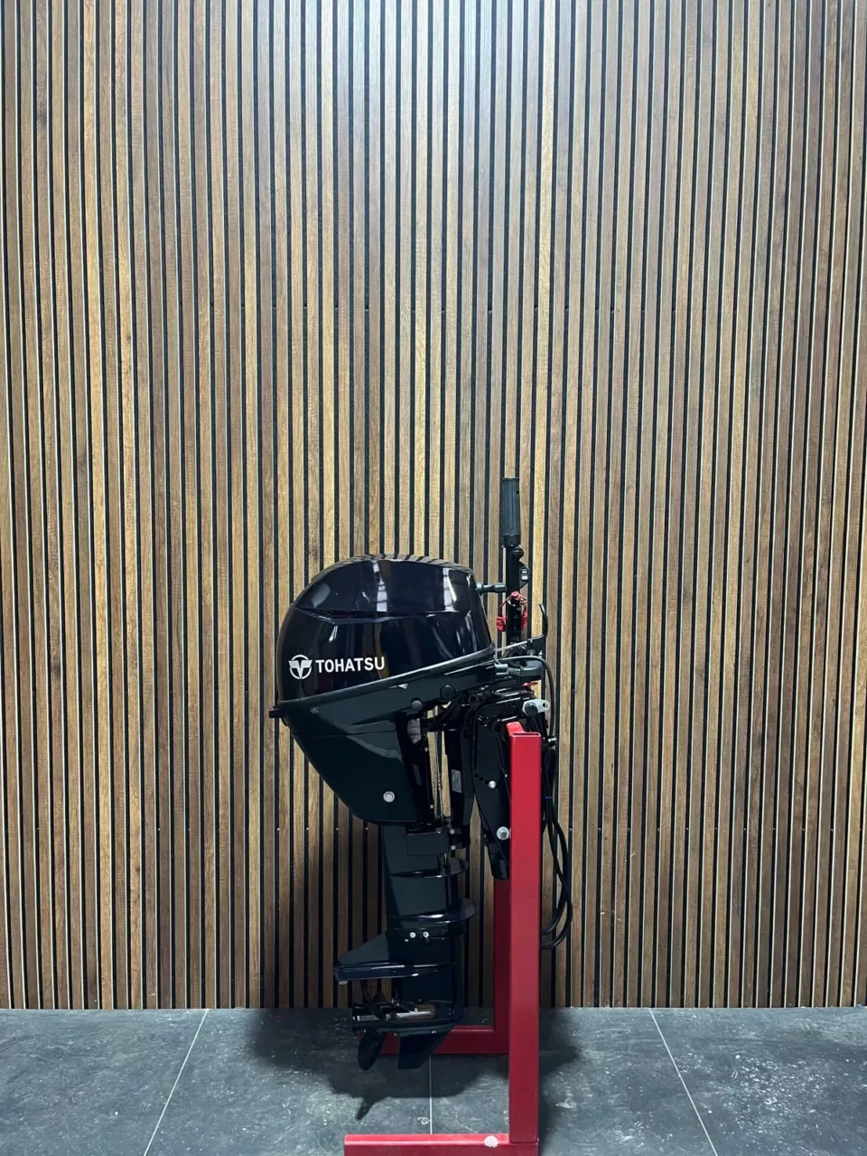 tohatsu-9-9-pk-efi-powertilt-65655-960x1280 Tohatsu 9.9 HP EFI Powertilt outboard engine - Image 1